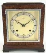 Stylish Retro Elliot Oak Case Mantle Clock