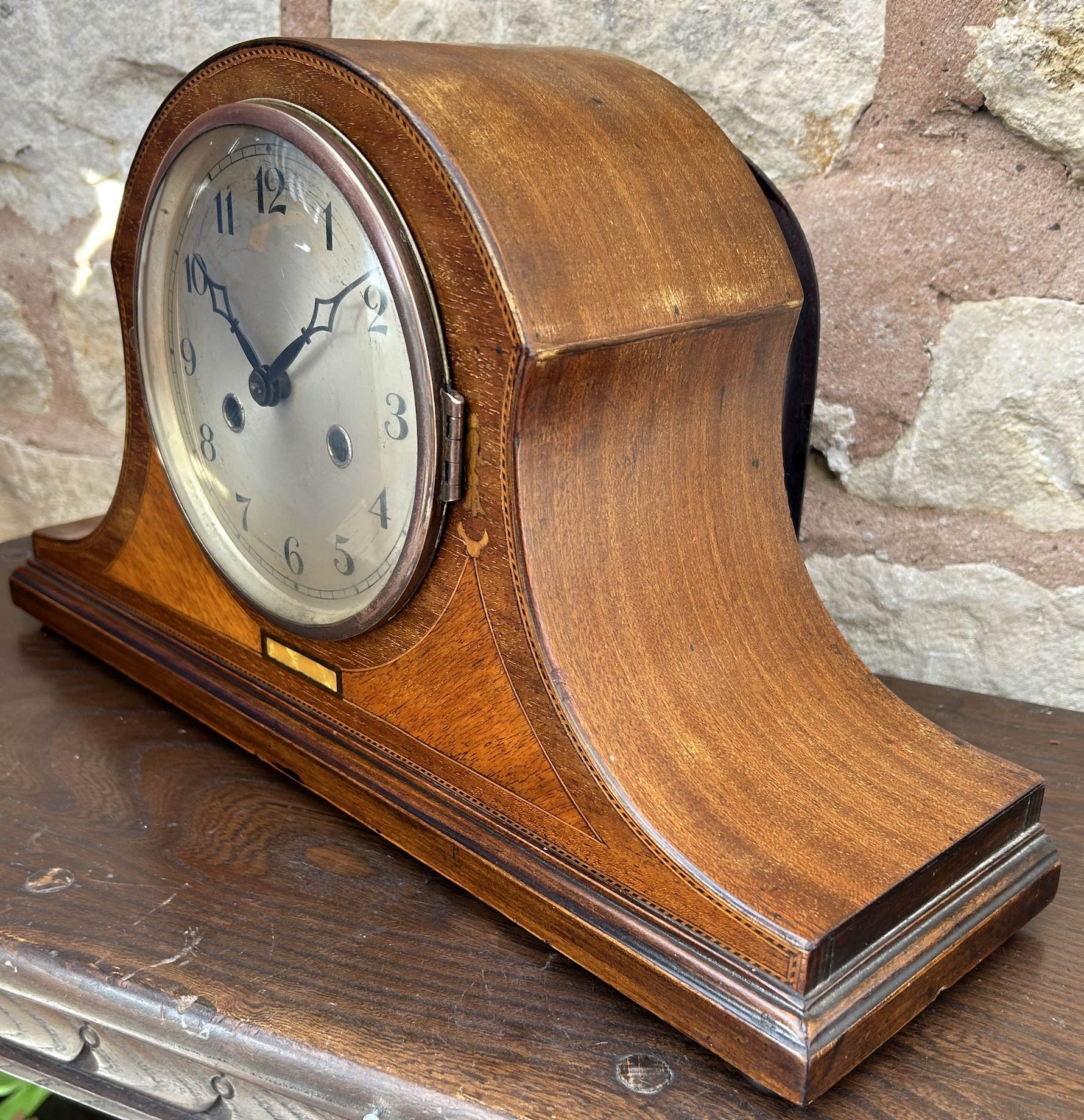 Lovely Edwardian Napoleon Hat shaped Mantel clock – ca 1905 - Image 4