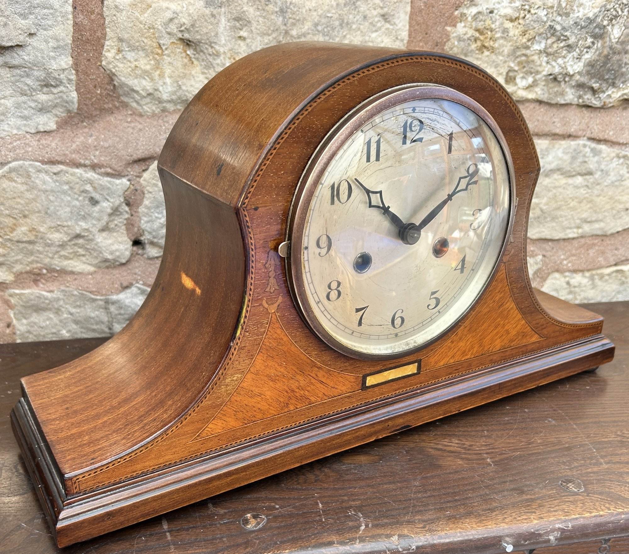 Lovely Edwardian Napoleon Hat shaped Mantel clock – ca 1905 - Image 2