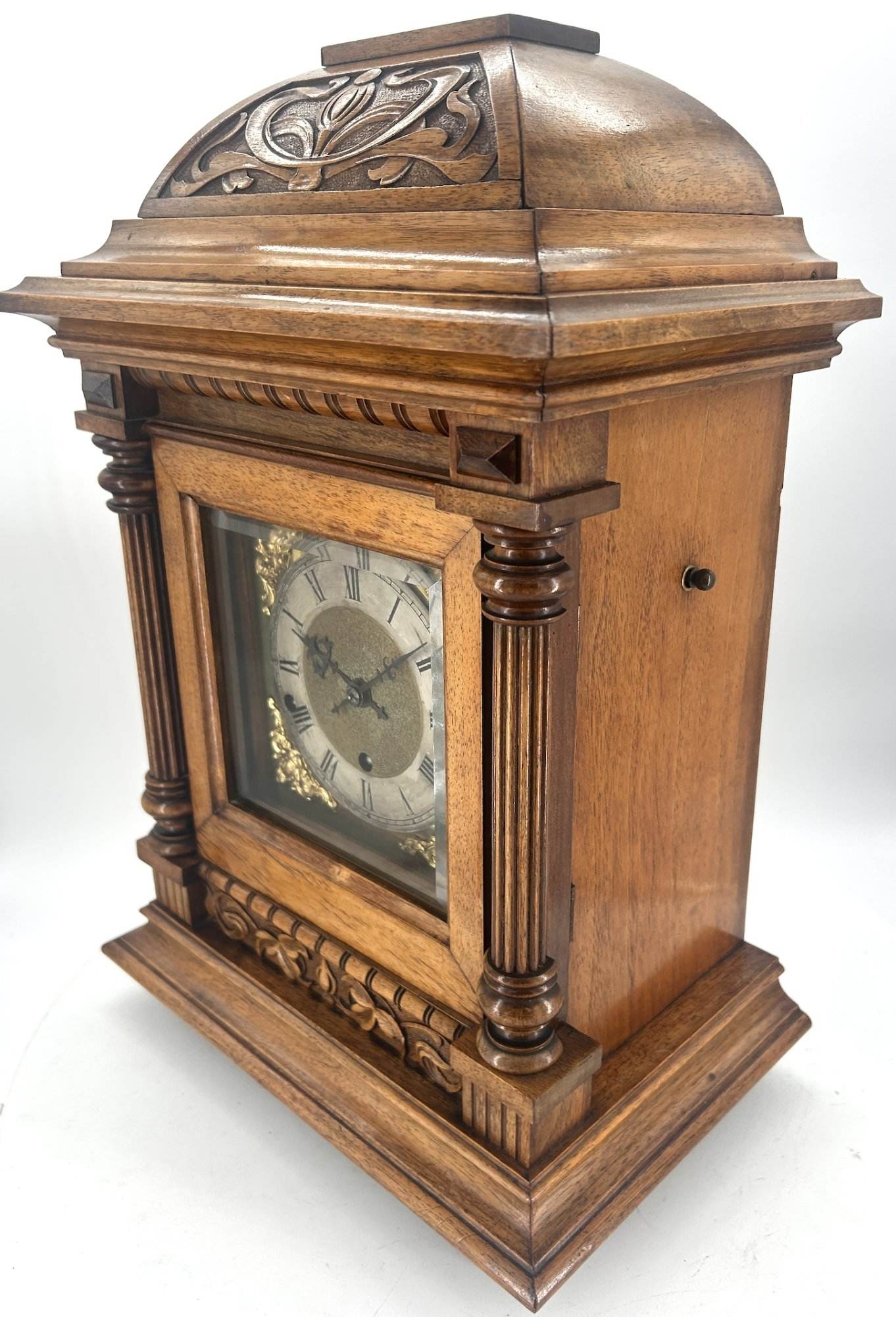 Awesome Walnut case Musical Bracket Clock – ca1920 - Image 9