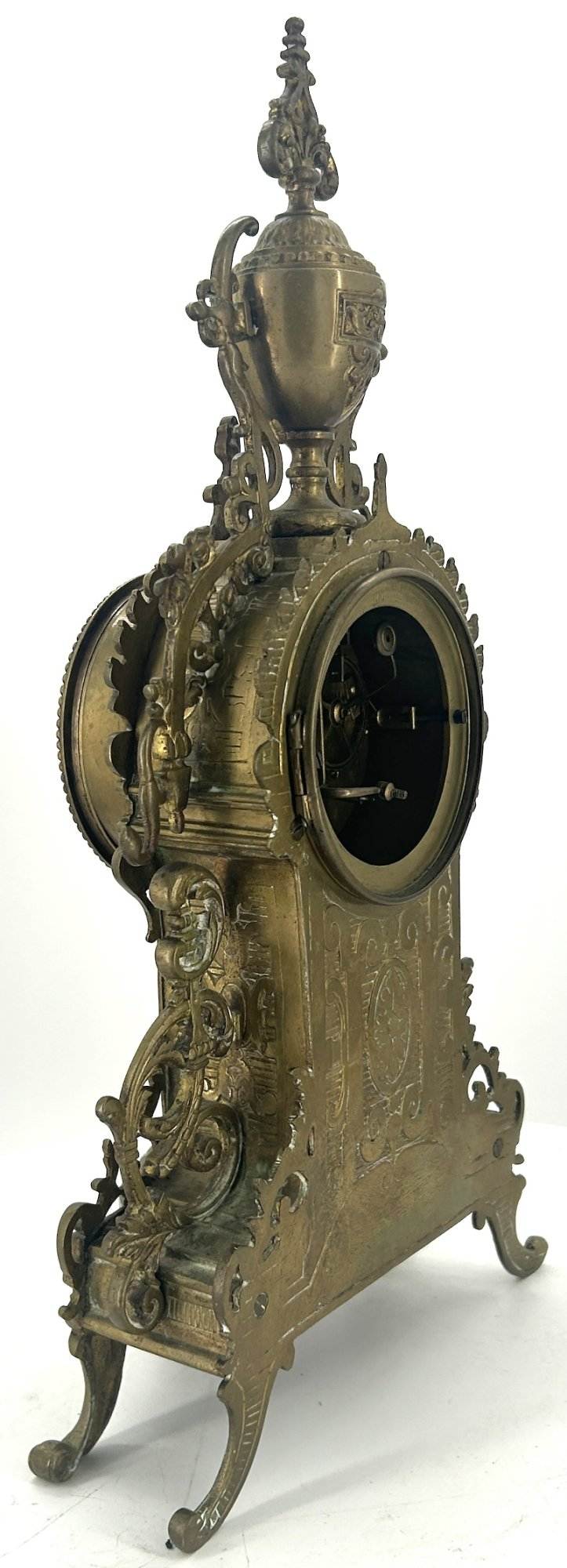 Fine Victorian French Rococo Ornate Mantel Clock – ca1870 - Image 9