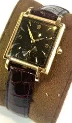 Very rare gents dress watch from Rolex pure luxury watch, circa 1945, case is solid 18ct rose gold case on leather. The watch is rare and sort after in this condition it’s now 79 years old. This watch is stunning and in great order working well and displays really well very good vintage watch, please see many photos for condition.