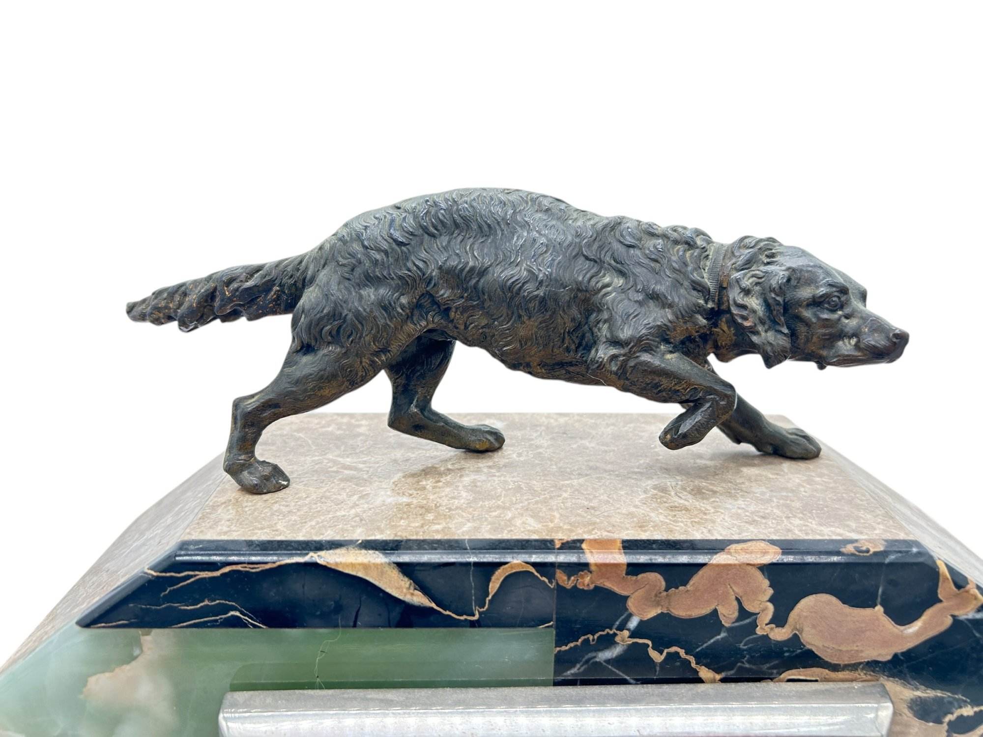 Fabulous French Art Deco Marble & Retriever Dog Figural Mantel Clock Set – ca1920 - Image 4
