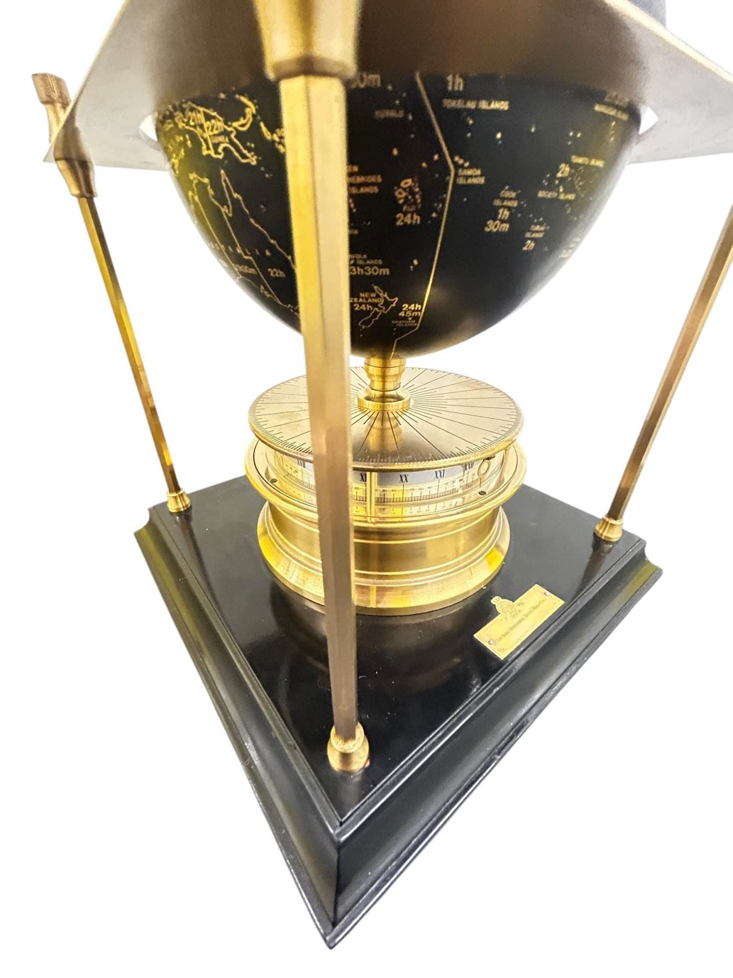 Franklin Mint Collector’s Edition Royal Geographical Society World Clock - Image 5