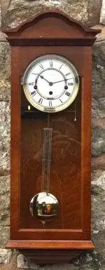 Vintage Blonde Mahogany Hermle & john Veinna wall clock – Westminster chime