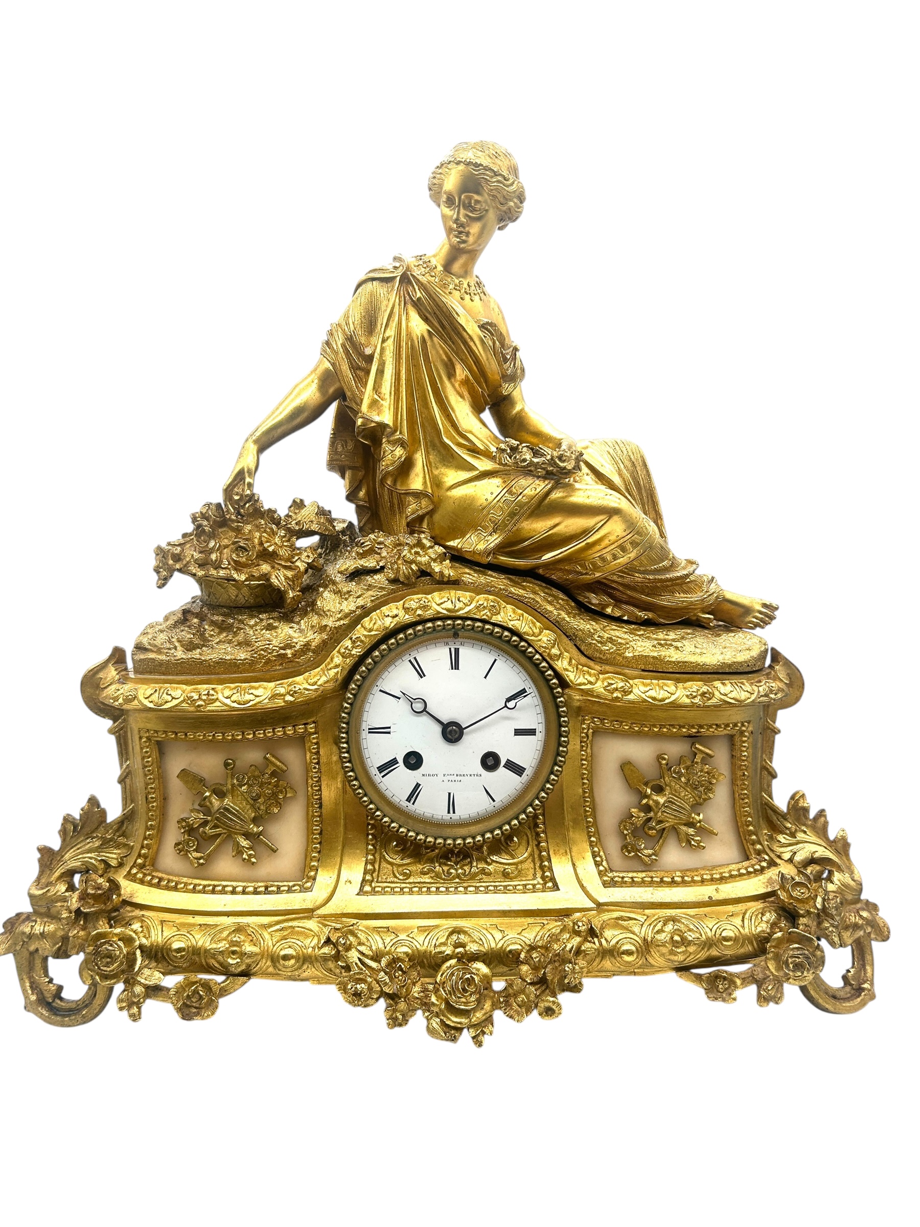 Fine solid bronze ormolu mantel clock – Solid bronze classical figure to the top
