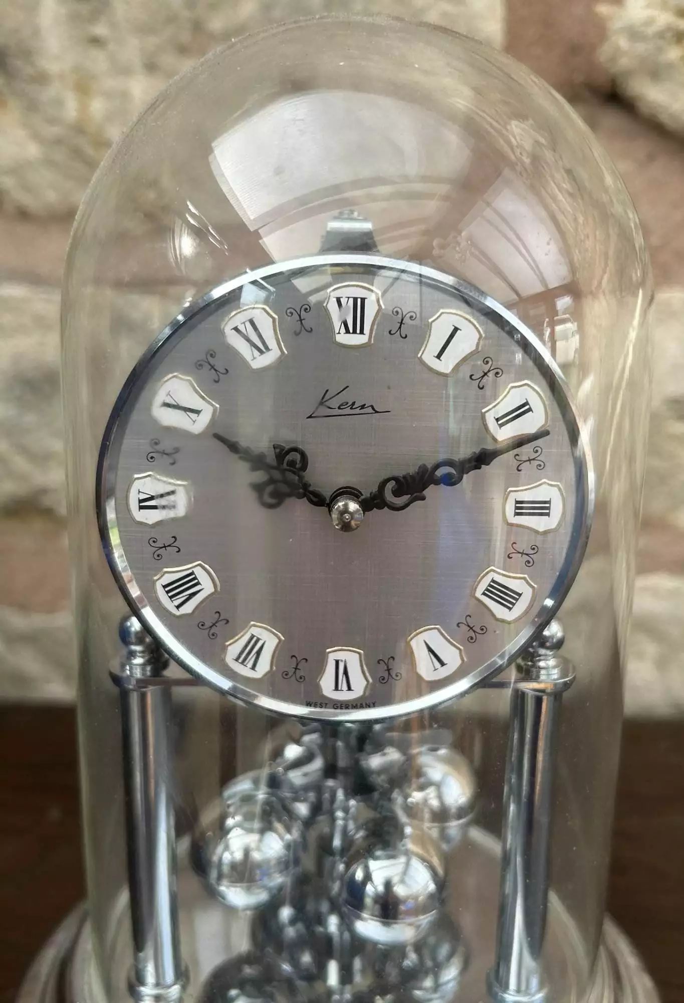 Awesome Vintage Chrome Kern 400 day Anniversary torsion clock, ca 1960, view 9