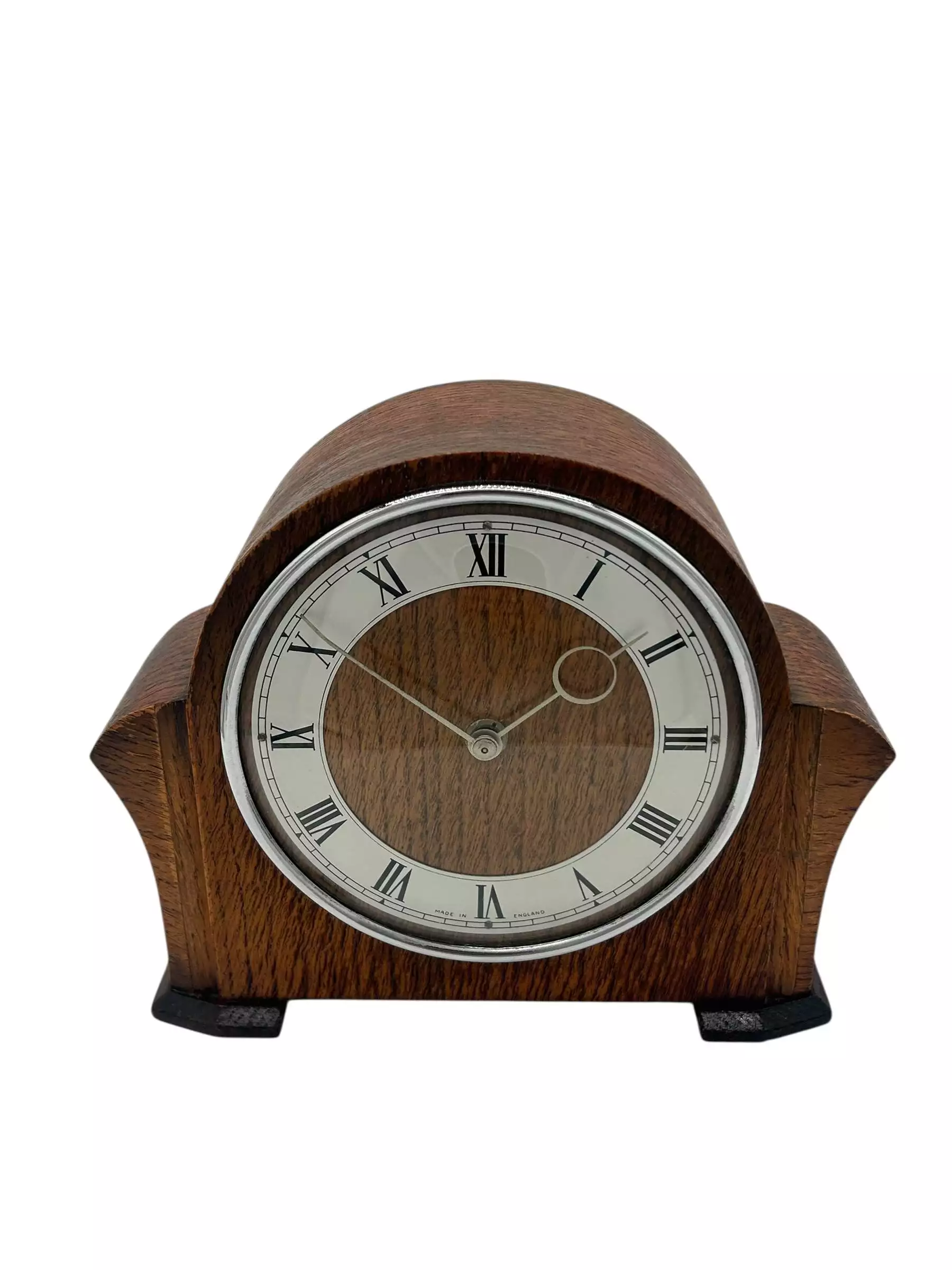 Wonderful Vintage English art deco oak case mantel clock, ca1950s